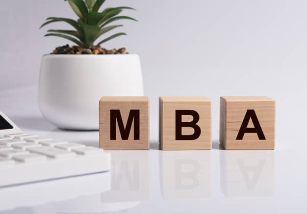  5 Benefits to Choose the MBA Program in Dubai